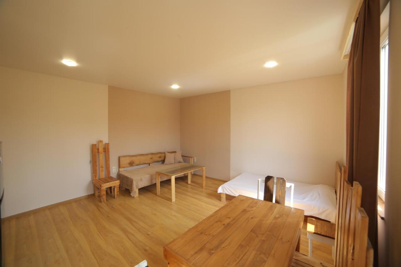 "Stairs"Guest House Ереван Екстериор снимка