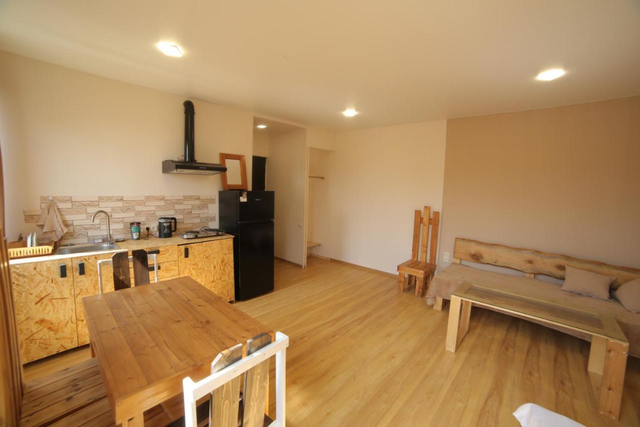 "Stairs"Guest House Ереван Екстериор снимка