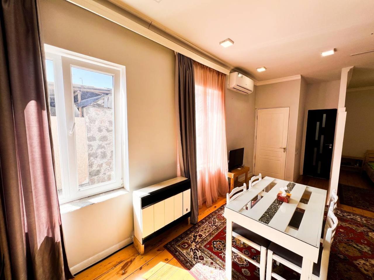 "Stairs"Guest House Ереван Екстериор снимка