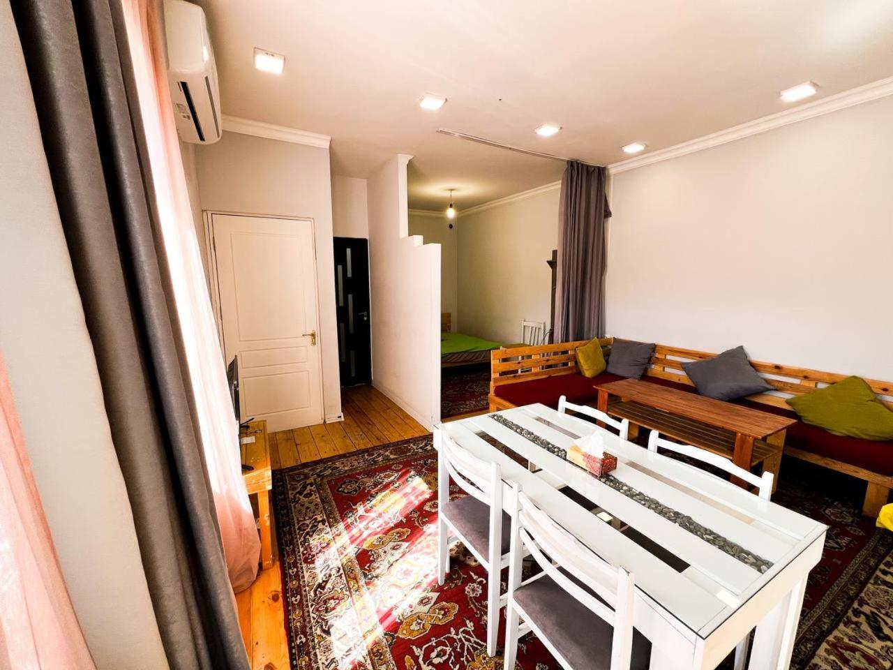"Stairs"Guest House Ереван Екстериор снимка