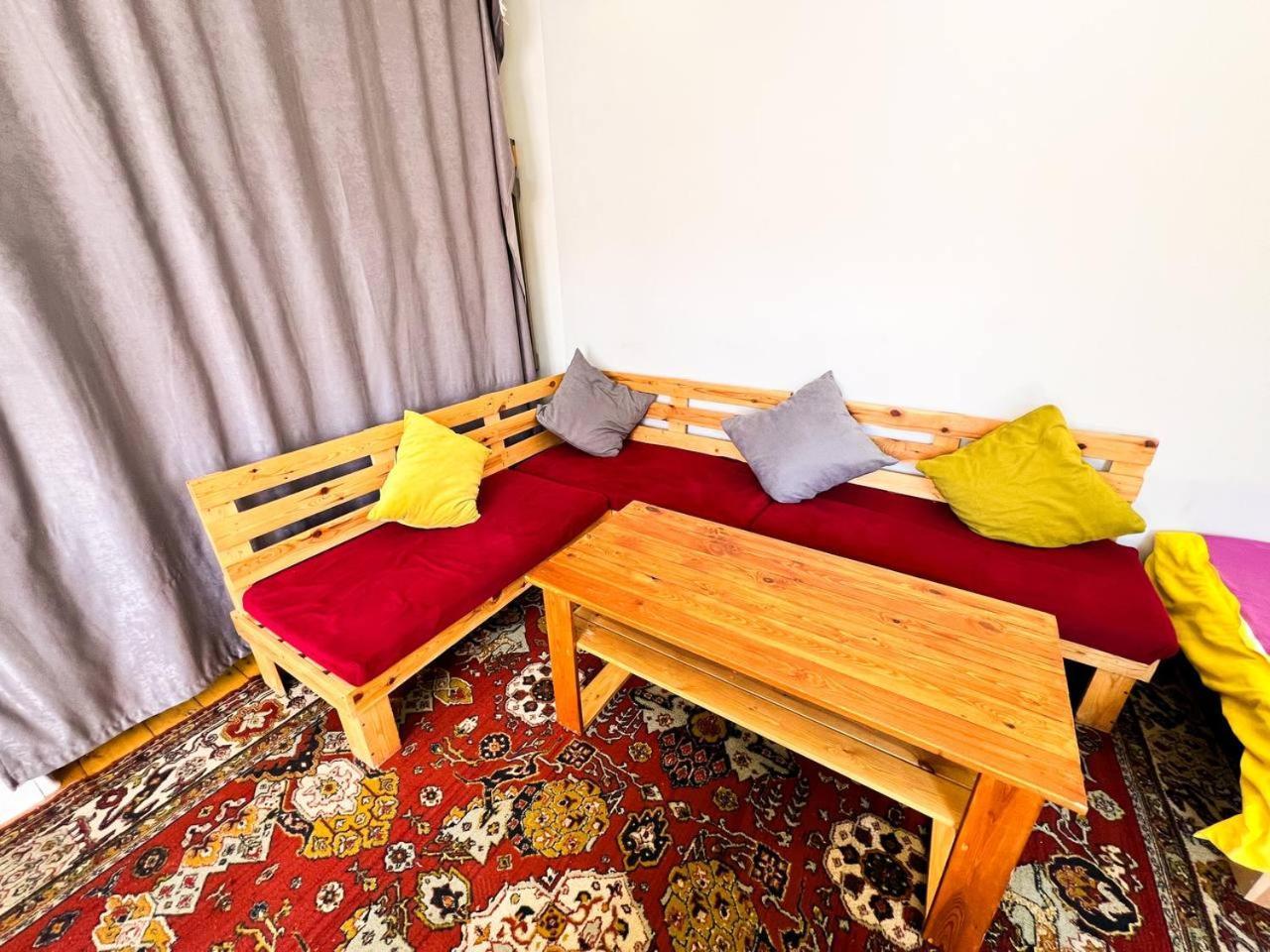 "Stairs"Guest House Ереван Екстериор снимка