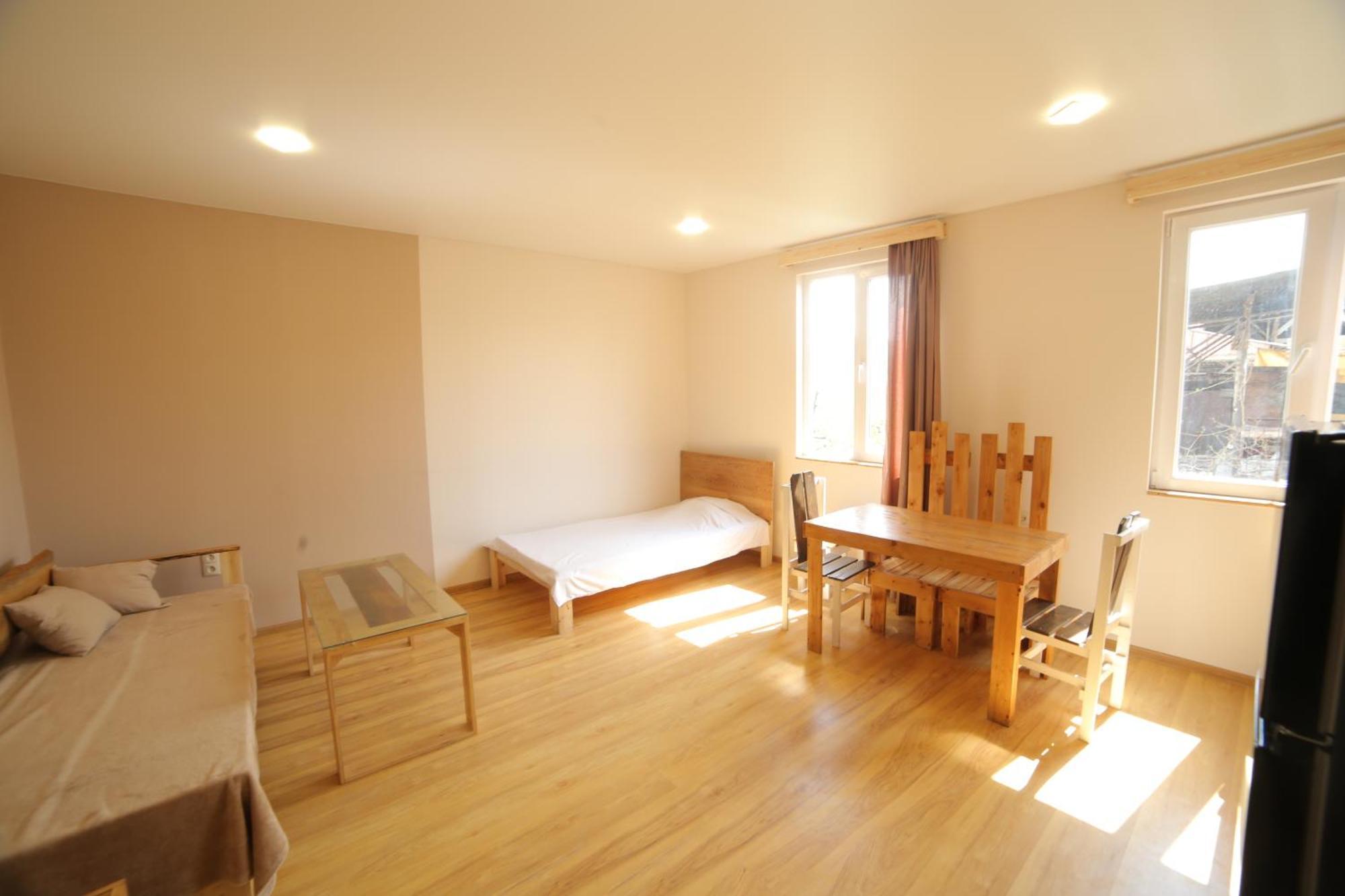 "Stairs"Guest House Ереван Екстериор снимка